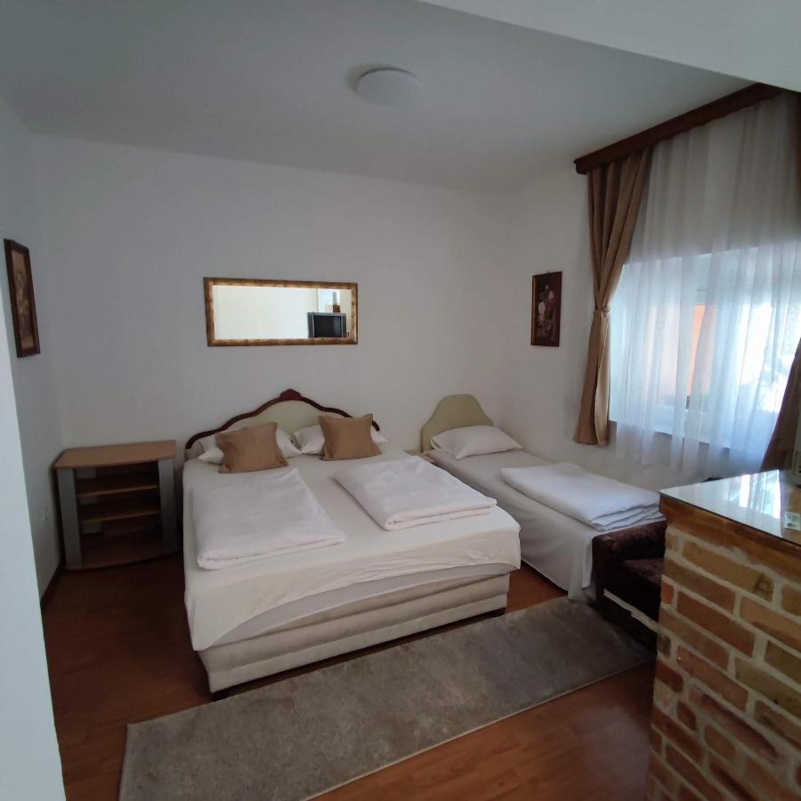 Apartments And Rooms Lena Mostar Ngoại thất bức ảnh